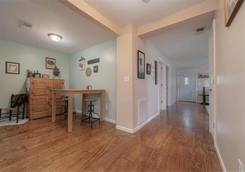 201 Log Cabin Dr, Byron, IL 61010 photo 8