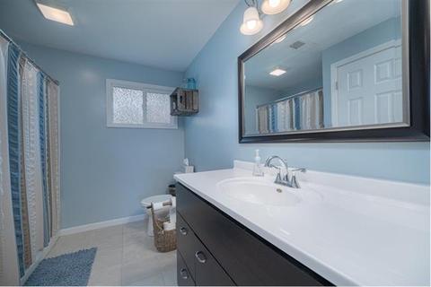 201 Log Cabin Dr, Byron, IL 61010 photo 14