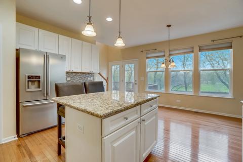 366 Comstock Dr, Elgin, IL 60124 photo 7