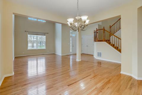 366 Comstock Dr, Elgin, IL 60124 photo 13