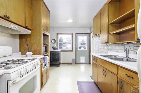 100 Bradley Ln, Hoffman Estates, IL 60169 photo 8