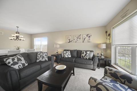 237 Violet Dr, Romeoville, IL 60446 photo 4
