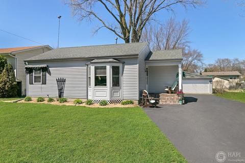 5010 Willow Ln, Mchenry, IL 60050 photo 2