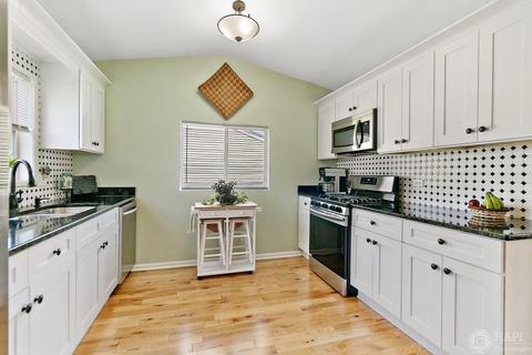 5010 Willow Ln, Mchenry, IL 60050 photo 7