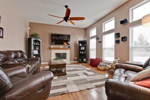 1812 Hillside Ln, Mchenry, IL 60051 photo 8