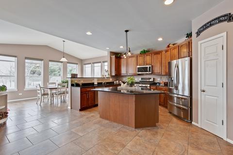 1812 Hillside Ln, Mchenry, IL 60051 photo 10