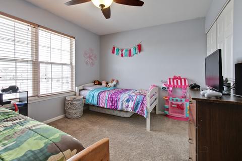 1812 Hillside Ln, Mchenry, IL 60051 photo 22