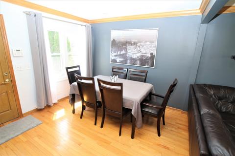 1005 S Robert Dr, Mount Prospect, IL 60056 photo 4