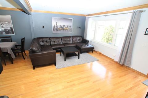 1005 S Robert Dr, Mount Prospect, IL 60056 photo 5