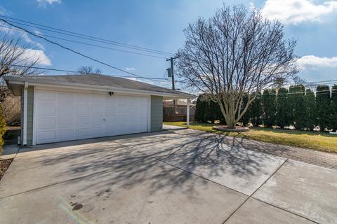 1135 S Wolf Rd, Des Plaines, IL 60016 photo 23