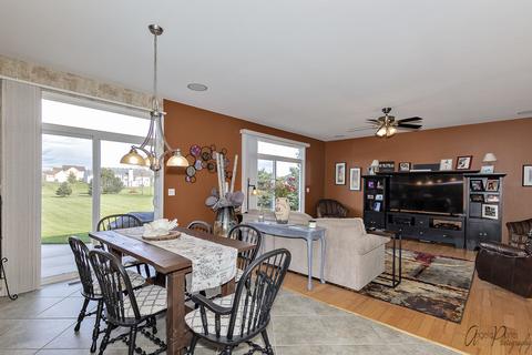 9112 Daniel Ln, Spring Grove, IL 60081 photo 11