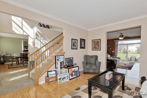 9112 Daniel Ln, Spring Grove, IL 60081 photo 3