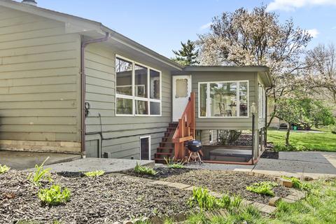 1203 N Linden St, Normal, IL 61761 photo 5