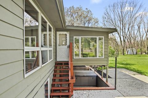 1203 N Linden St, Normal, IL 61761 photo 4