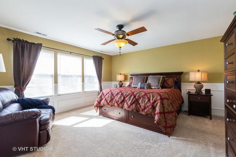 331 Monument Rd, Elgin, IL 60124 photo 23