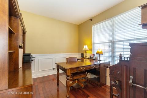 331 Monument Rd, Elgin, IL 60124 photo 12