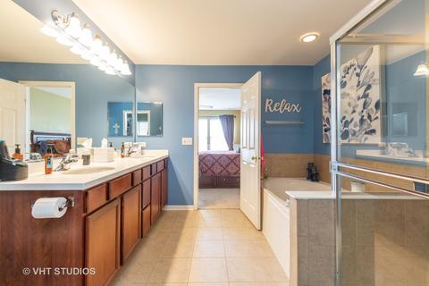 331 Monument Rd, Elgin, IL 60124 photo 26