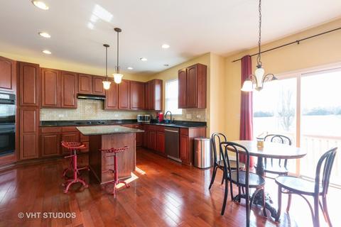 331 Monument Rd, Elgin, IL 60124 photo 6