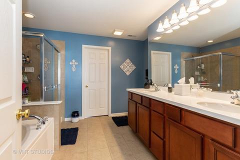 331 Monument Rd, Elgin, IL 60124 photo 25