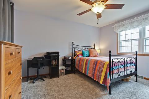 820 Freeman Rd, Hoffman Estates, IL 60192 photo 24