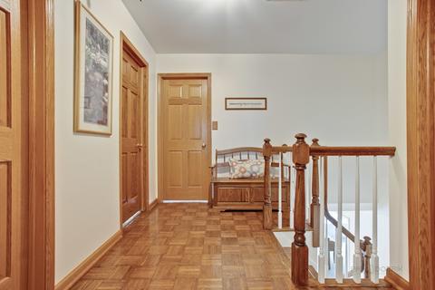 820 Freeman Rd, Hoffman Estates, IL 60192 photo 16