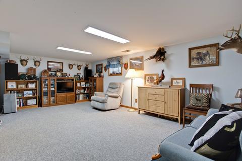 820 Freeman Rd, Hoffman Estates, IL 60192 photo 25