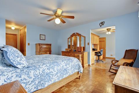 820 Freeman Rd, Hoffman Estates, IL 60192 photo 18