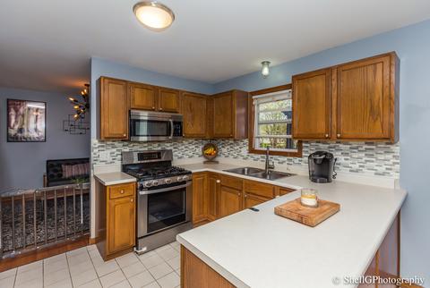 1911 Spring Ridge Dr, Plainfield, IL 60586 photo 4