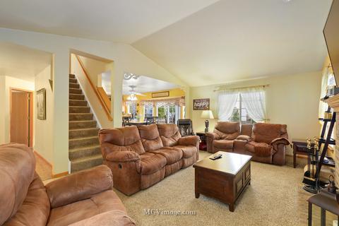 2416 Paradise Cir, Plainfield, IL 60586 photo 3