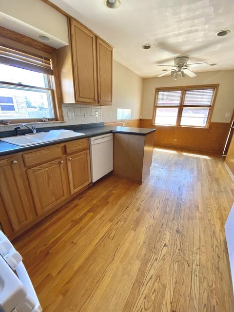 391 Mors Ave, Wheeling, IL 60090 photo 6