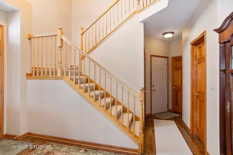 845 Red Barn Ln, Elgin, IL 60124 photo 7