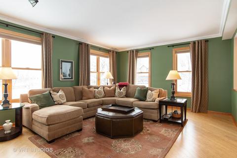 845 Red Barn Ln, Elgin, IL 60124 photo 4