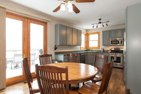845 Red Barn Ln, Elgin, IL 60124 photo 9