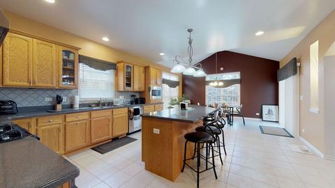 2 Covington Ct, Algonquin, IL 60102 photo 12