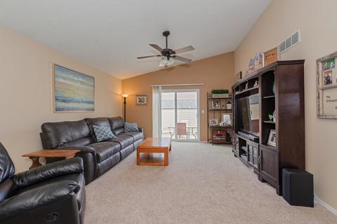 8 Fetzer Dr, Bloomington, IL 61704 photo 12