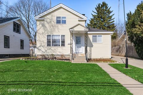 1613 N Riverside Dr, Mchenry, IL 60050 photo 2