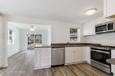 1613 N Riverside Dr, Mchenry, IL 60050 photo 5