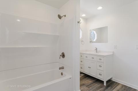 1613 N Riverside Dr, Mchenry, IL 60050 photo 10