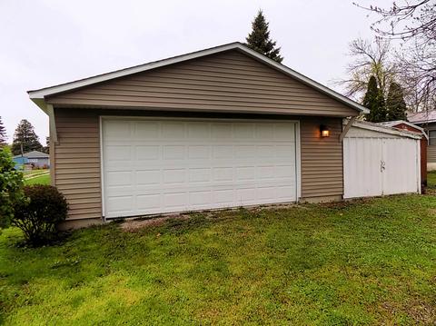 511 E 12th St, Streator, IL 61364 photo 2