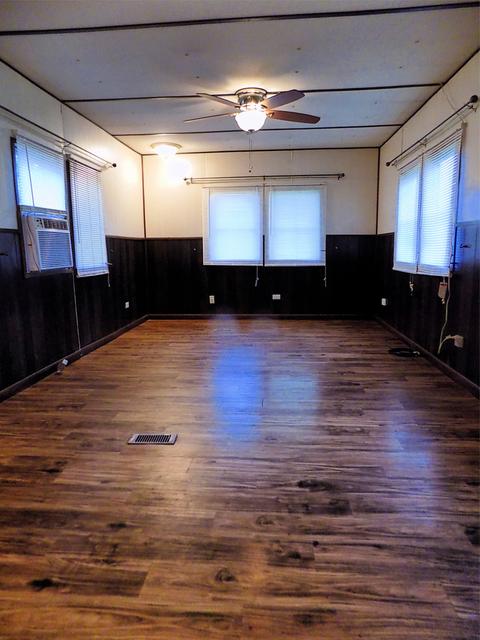 511 E 12th St, Streator, IL 61364 photo 3
