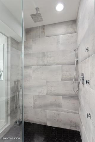 1203 E 46th St #2N, Chicago, IL 60653 photo 18