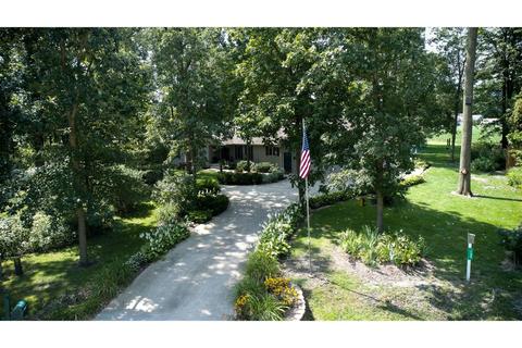 109 Spring Ct, Sheldon, IL 60966 photo 9