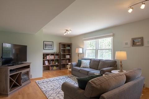 1067 Sherwood Dr, Wheeling, IL 60090 photo 7