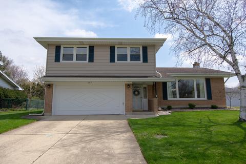 1067 Sherwood Dr, Wheeling, IL 60090 photo 1