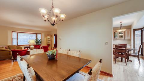 3701 Winding Trail Ln, Hoffman Estates, IL 60192 photo 4