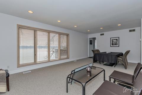 2506 Macarthur Dr, Mchenry, IL 60050 photo 23