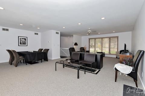 2506 Macarthur Dr, Mchenry, IL 60050 photo 11
