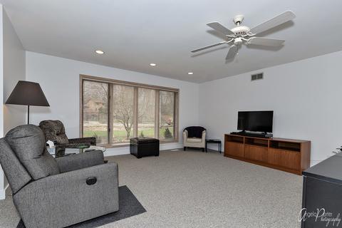 2506 Macarthur Dr, Mchenry, IL 60050 photo 7