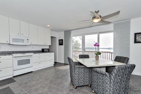 2506 Macarthur Dr, Mchenry, IL 60050 photo 5