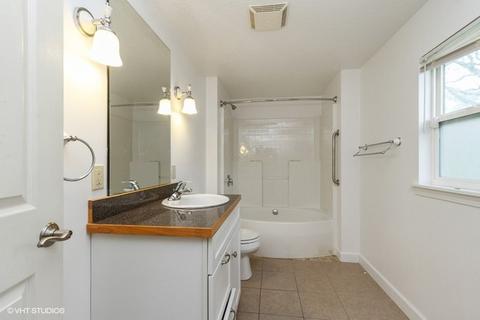 12 Croydon Pl, Kankakee, IL 60901 photo 8